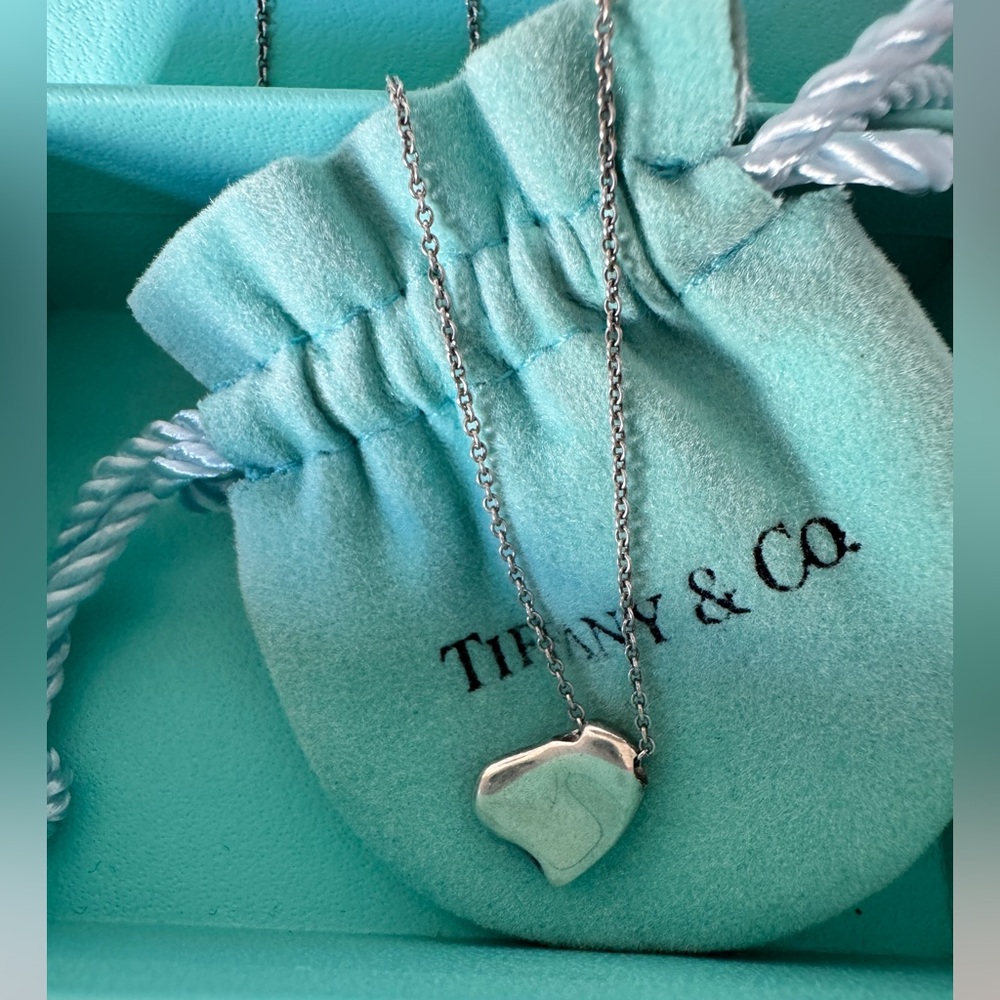 Authentic Tiffany&Co. Elsa Peretti Full Heart SV925 Pendant Necklace Box/Dustbag - Picture 3 of 8